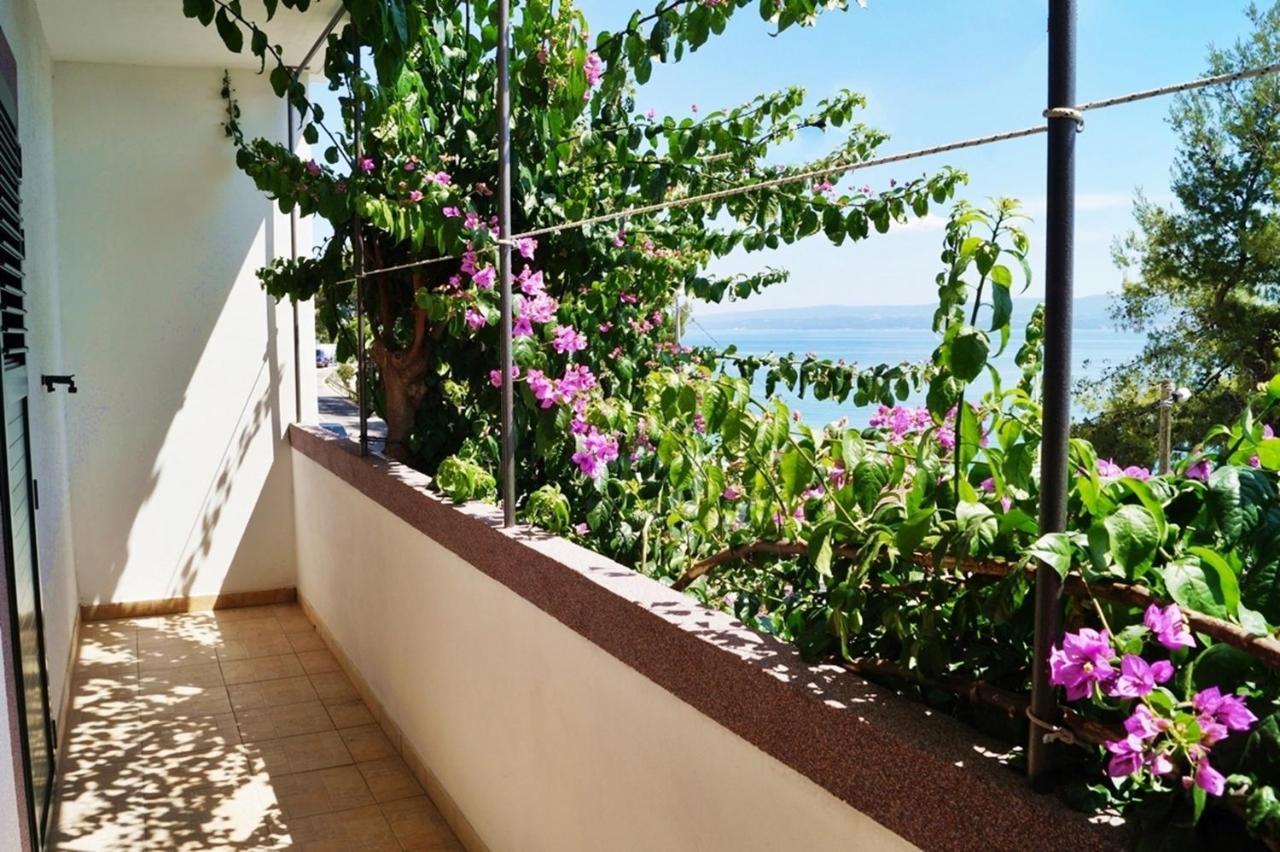 Apartments By The Sea Krilo Jesenice, Omis - 15145 Jesenice  Zewnętrze zdjęcie