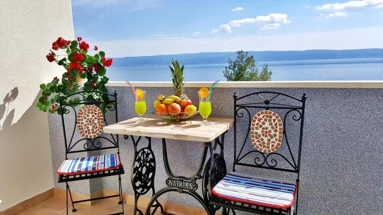 Apartments By The Sea Krilo Jesenice, Omis - 15145 Jesenice  Zewnętrze zdjęcie